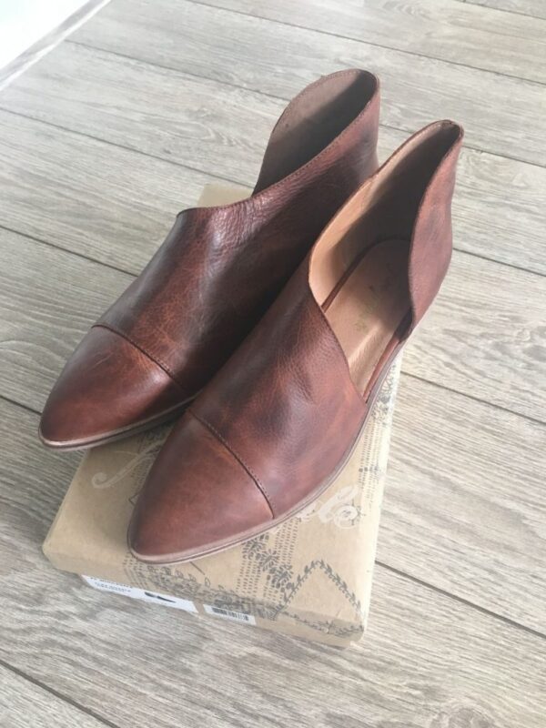 Free People Royale Flat in Taupe Brand new in Box *ALL SIZES* Buy Online 
