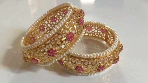 Hyderabadi bridal bangles / kada in ruby Buy Online 
