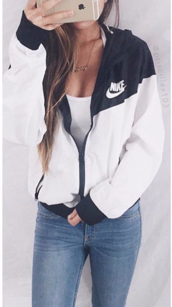 Nike Women Windrunner Windbreaker Black & White Sport Hooded Sweater Jacket NWT Buy Online 
