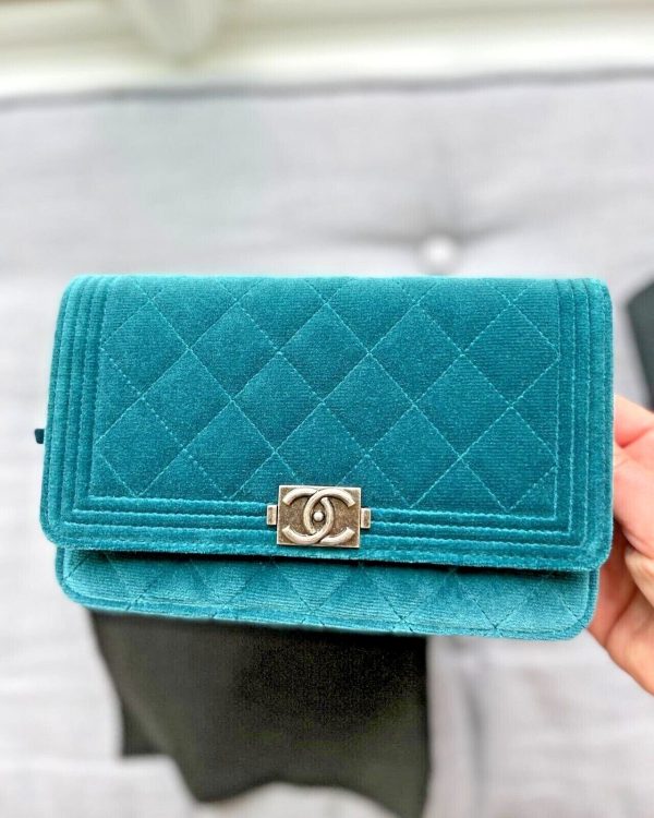 NEW AUTH Chanel WOC Chain bag RARE Teal Quilted Velvet Green, Ruthenium Buy Online 