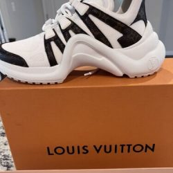 Authentic Louis Vuitton Archlight Sneaker in White/Monogram size 39 Buy Online 
