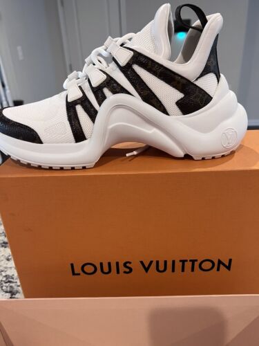 Authentic Louis Vuitton Archlight Sneaker in White/Monogram size 39 Buy Online 
