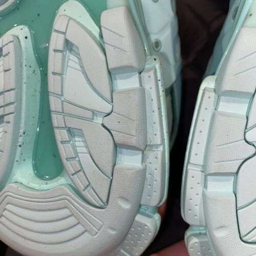 New Women’s Size 40 Balenciaga Track Sneakers Mint MSRP $1,050 Buy Online 