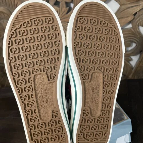 womens Gucci Tennis 1977 sepang Holly print sneaker shoe size 37 new in box Buy Online 
