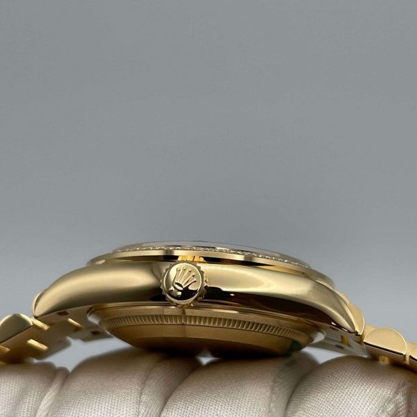 Rolex Day-Date 36 Yellow Gold Green Malachite Diamond Dial Diamond Bezel 1283... Buy Online 