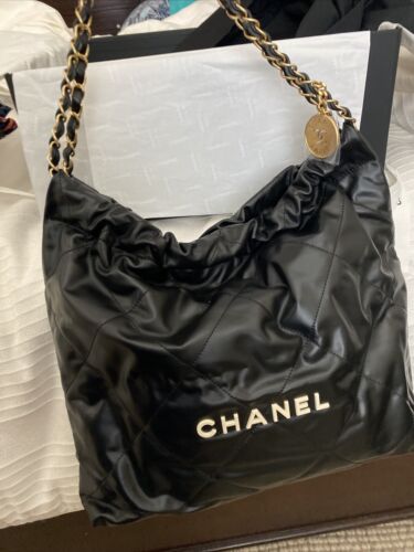CHANEL 22 MED BAG! AUTHENTIC  Brand NEW! In It’s Original Box! Never Been Used. Buy Online 