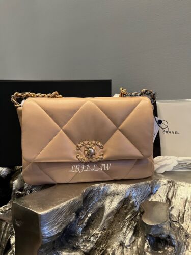CHANEL 22C Beige 19 Flap Bag Small Medium Quilt Leather Gold Silver CC NEW 2022 Buy Online 