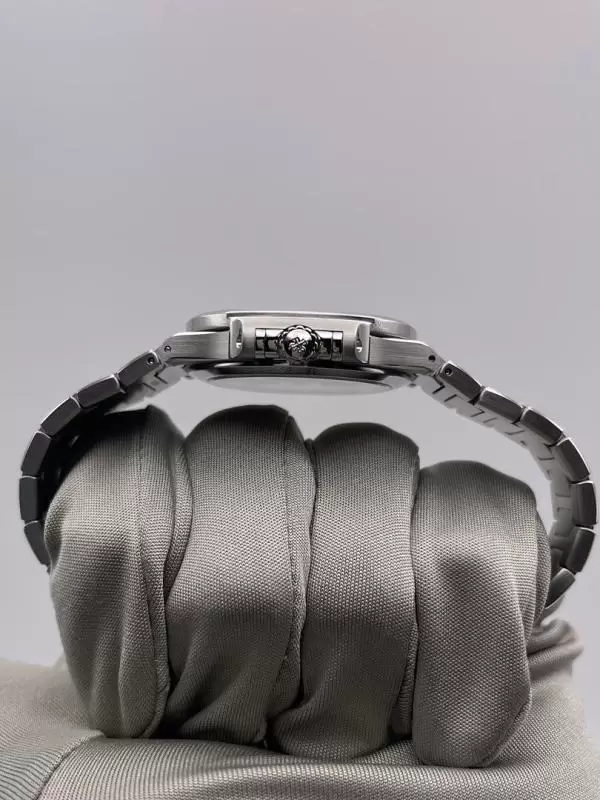 Patek Philippe Ladies Nautilus Blue Dial  7118/1A-001 Buy Online 