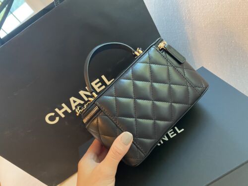 Limited Chanel 22A black lamb skin Chanel Vanity Case Bag With Chain FULL  SET Buy Online 